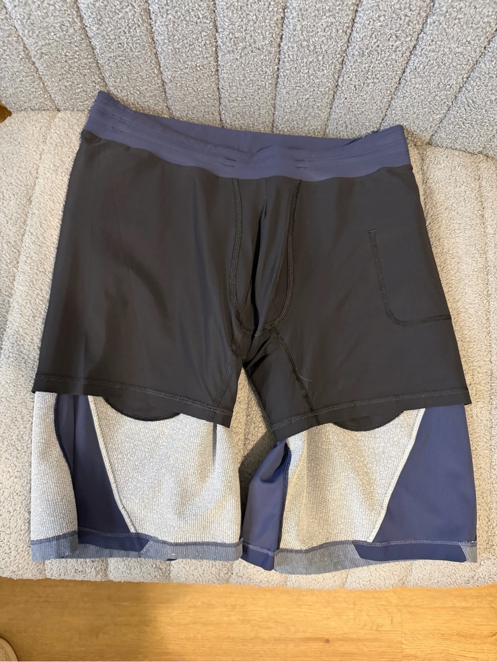 Lululemon Men's Namaste At The Beach Shorts - Picture 7 of 9